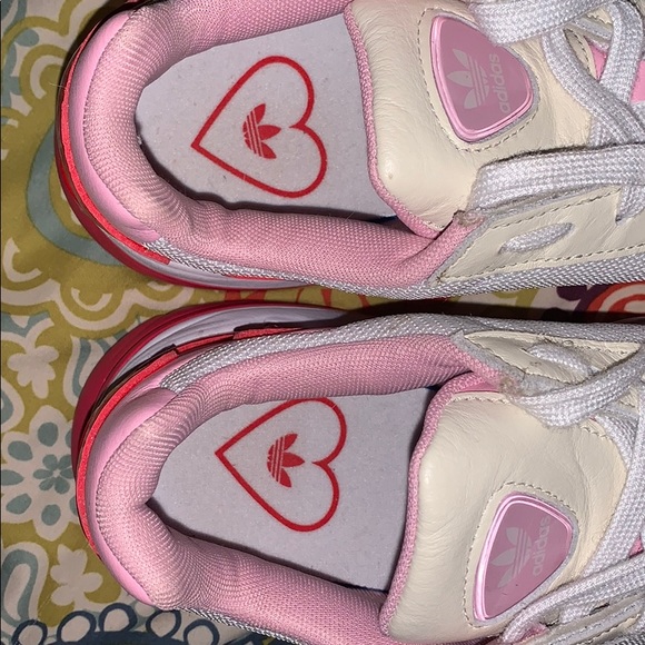 Adidas Falcon - Picture 5 of 5